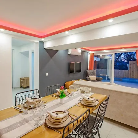 Hotel Ovali 4*